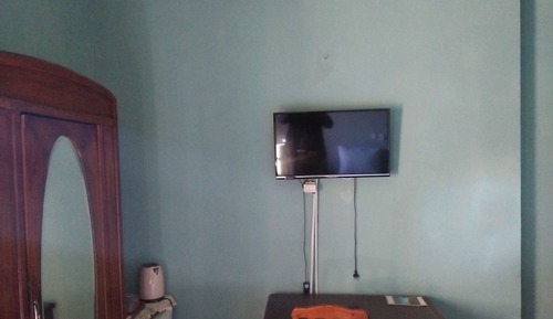 Basic Double Room, 2 Twin Beds, Non Smoking, Shared Bathroom
