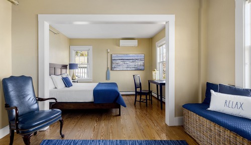 Deluxe Suite, 1 King Bed, Harbor View (3)