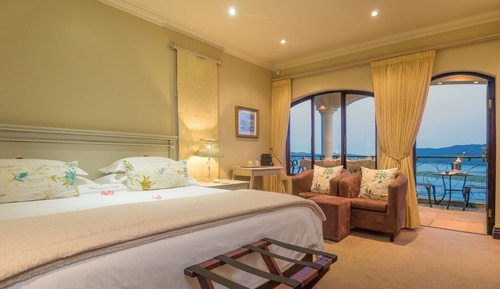 Luxury Suite, Lake View (Sea Urchin Suite)