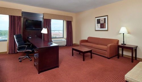 Suite, 1 King Bed (Peloton Bike)