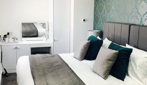 Double / Twin, Sea View (Room 5)