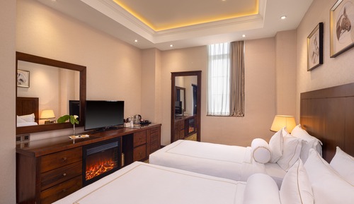 Family Room, 2 Bedrooms