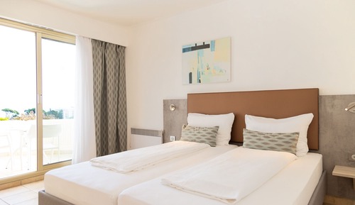 Studio, 1 Bedroom