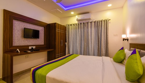 Standard Room, 1 King Bed