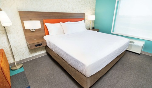 Studio, 1 King Bed, Accessible, Bathtub (Mobility & Hearing)