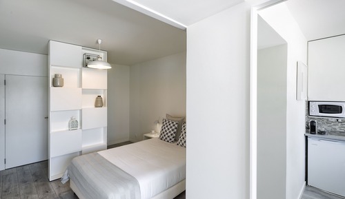 Deluxe Studio Suite, 1 Double Bed, Non Smoking, City View