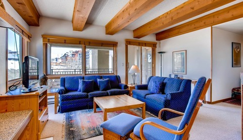 Condo, 2 Bedrooms
