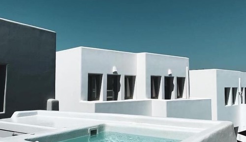 Honeymoon Suite (Outdoor Hot Tub)