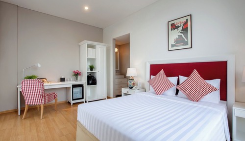 Premier Room