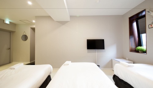 Triple Room