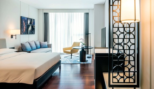Room, 1 King Bed, City View