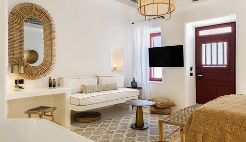 Suite, 1 Queen Bed with Sofa bed, Balcony, City View