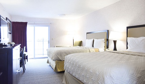 Standard Room, 2 Queen Beds, River View