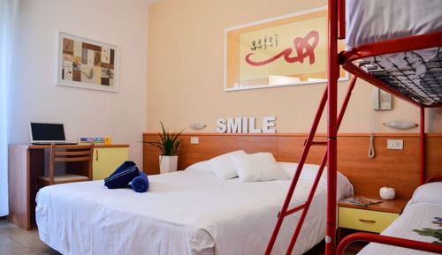 Economy Family Room (2 Adults + 2 Children)