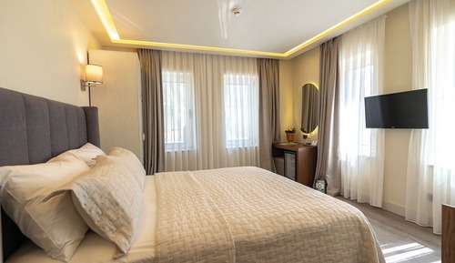 Deluxe Cift Kisilik Oda