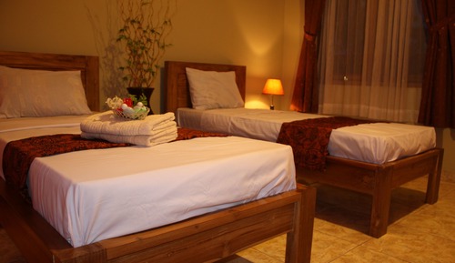 Twin Room, Private Bathroom