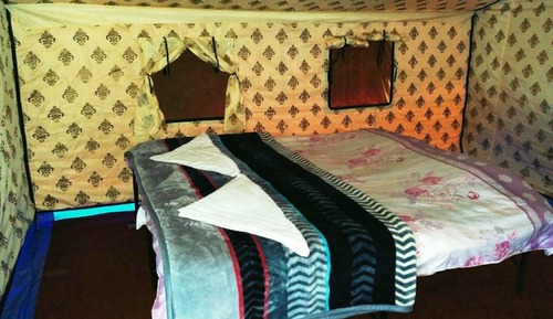 Deluxe Tent