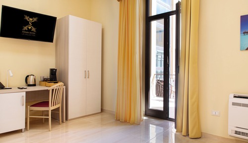 Deluxe Double or Twin Room, Balcony