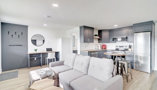 Deluxe Suite, Balcony