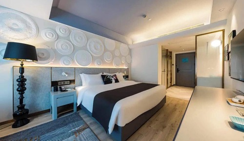 Family Double Room, City View