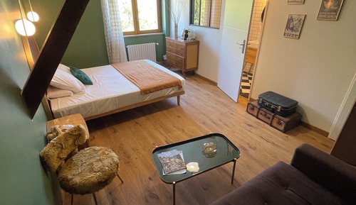 Deluxe Room, Pool View