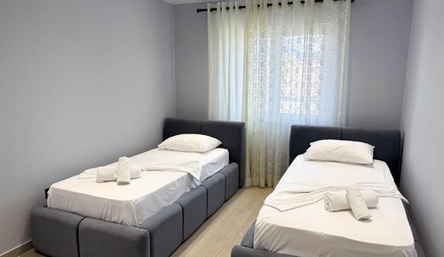 Comfort Apartment, Balcony, City View