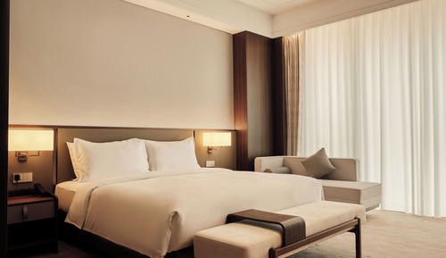 Premium King Bed Room