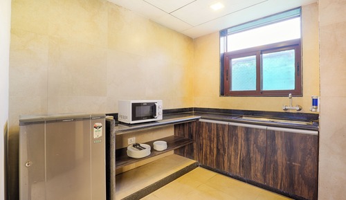 Royal Villa, Pool View