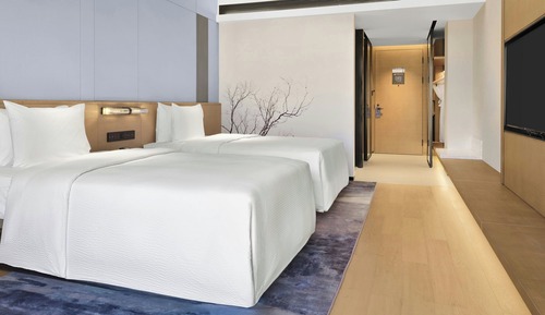 Room, 2 Double Beds, City View