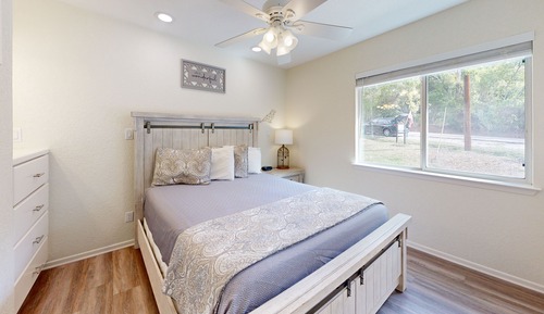 Family House, River View