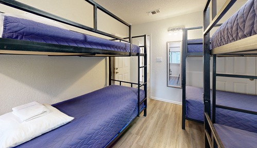 Comfort Cabin, River View