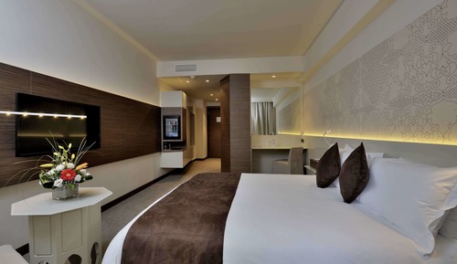 Deluxe Double Room, City View