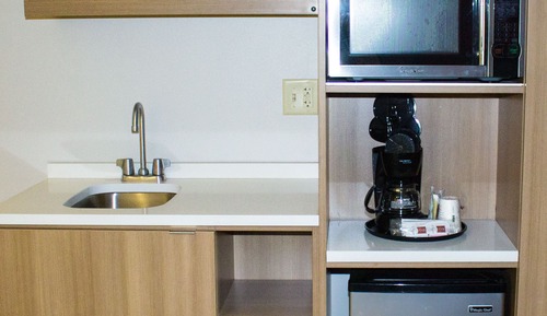 Suite, 1 Queen Bed with Sofa bed, Non Smoking