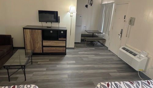 Studio Suite, 2 Queen Beds, Non Smoking, Kitchenette