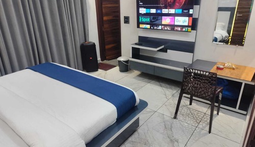 Deluxe Double Room, River View