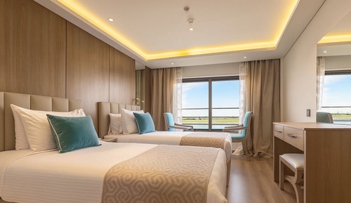 Luxury Triple Room, River View