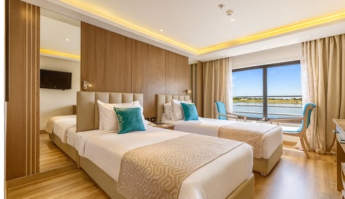 Luxury Double Room, River View