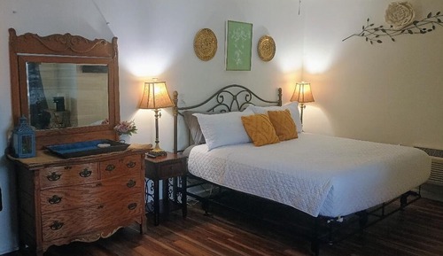 Honeymoon Double Room, Mountain View