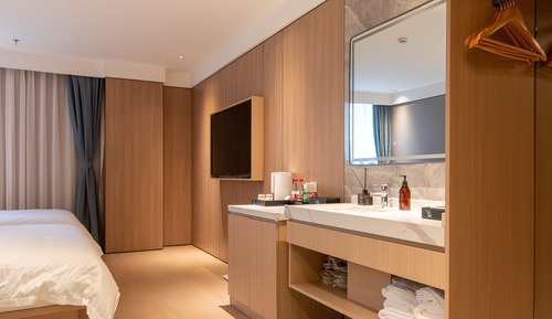 Standard Twin Room (Two 1.2m Beds)