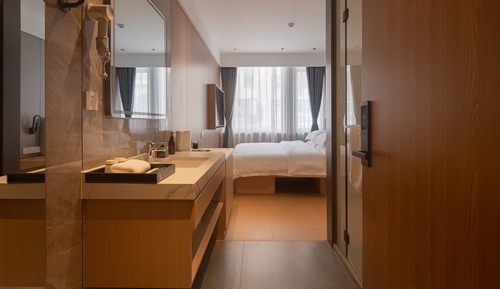 Superior King Room