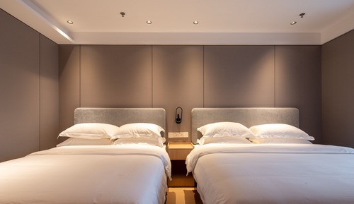 Family Twin Room with Courtyard View (1.2m & 1.8m Beds)