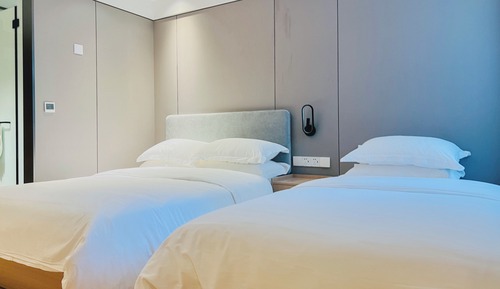 Garden Twin Room with Courtyard View  (Two 1.5m Beds)