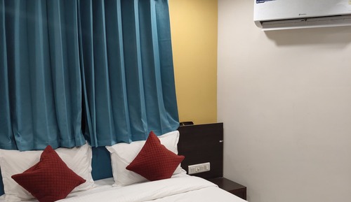 Deluxe Double or Twin Room, City View