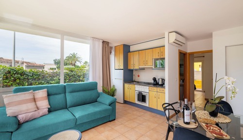 Standard Apartment, Pets Allowed, Courtyard View