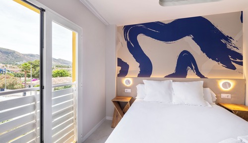 Premium Apartment, Balcony, City View