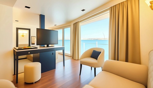 Deluxe Suite, River View