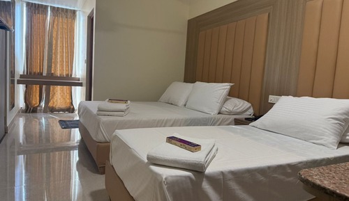 Superior Triple Room, City View