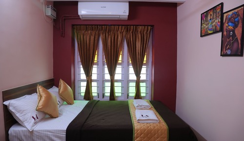 Luxury Suite, Balcony, City View