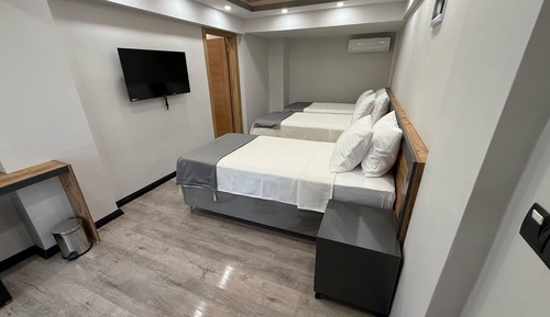 Family Room, Garden View