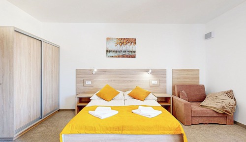 Family Room, Balcony, Mountain View